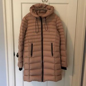 Soia & Kyo blush puffer coat. Size Large